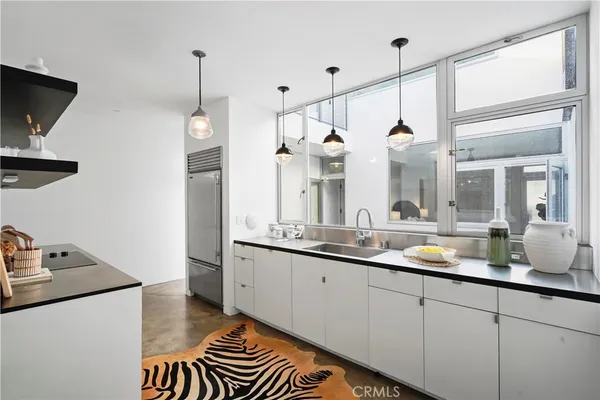 $2,199,000 | 1121 Abbot Kinney Boulevard, Unit 3, Venice, CA 90291