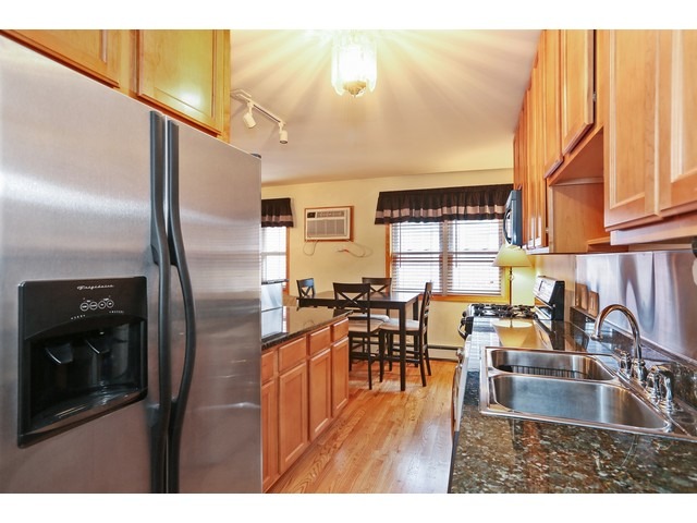 313 Elgin Avenue, Unit 201 Forest Park, IL 60130 - Photo 5 of 11