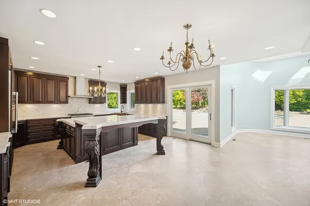 $10,500 | 2305 Tennyson Lane, Highland Park, IL 60035