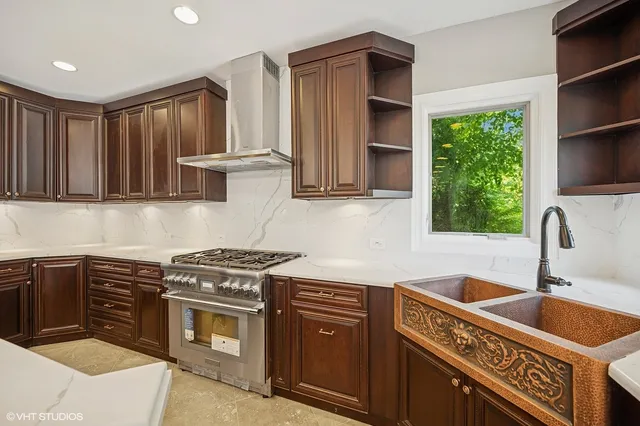 $10,500 | 2305 Tennyson Lane, Highland Park, IL 60035