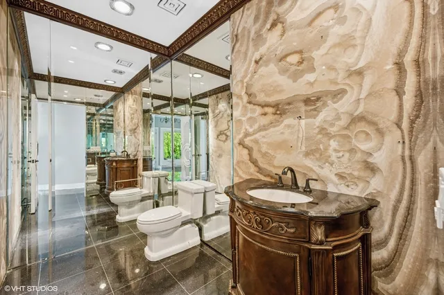 $10,500 | 2305 Tennyson Lane, Highland Park, IL 60035