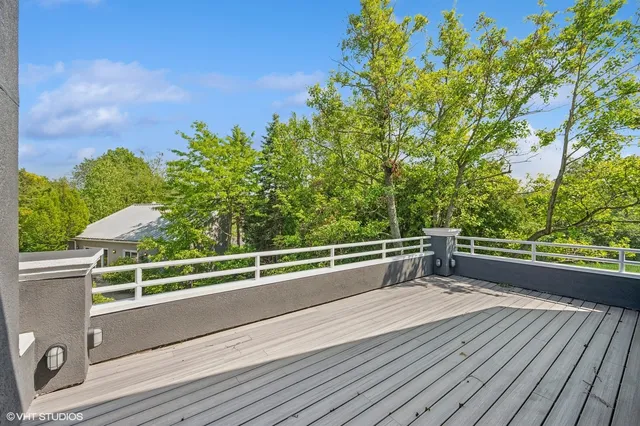 $10,500 | 2305 Tennyson Lane, Highland Park, IL 60035