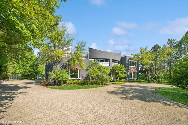 $10,500 | 2305 Tennyson Lane, Highland Park, IL 60035