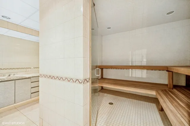 $10,500 | 2305 Tennyson Lane, Highland Park, IL 60035