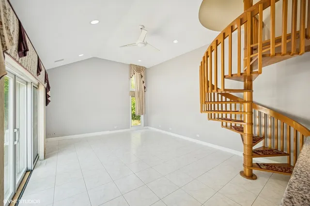 $10,500 | 2305 Tennyson Lane, Highland Park, IL 60035