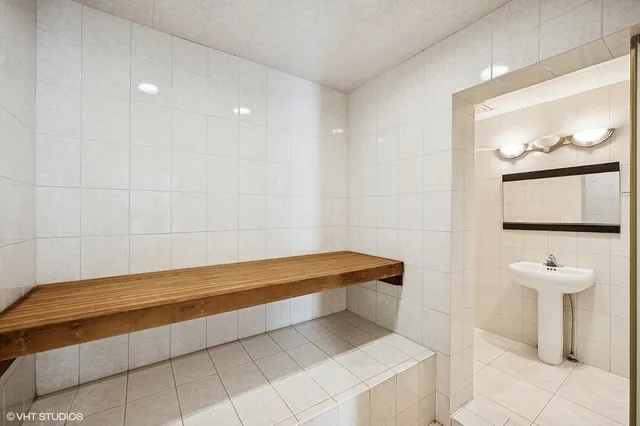 $10,500 | 2305 Tennyson Lane, Highland Park, IL 60035