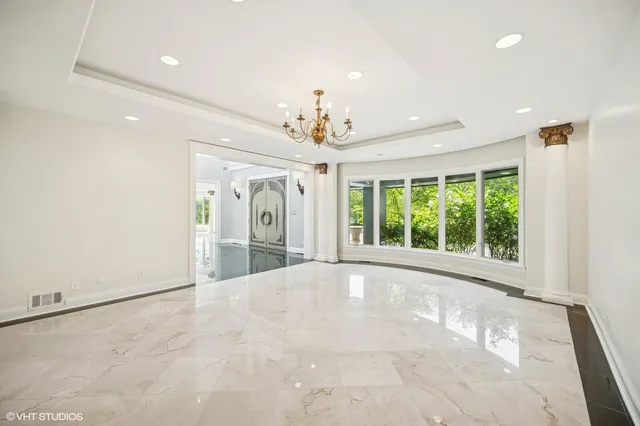 $10,500 | 2305 Tennyson Lane, Highland Park, IL 60035