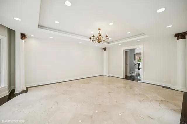 $10,500 | 2305 Tennyson Lane, Highland Park, IL 60035