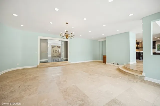 $10,500 | 2305 Tennyson Lane, Highland Park, IL 60035