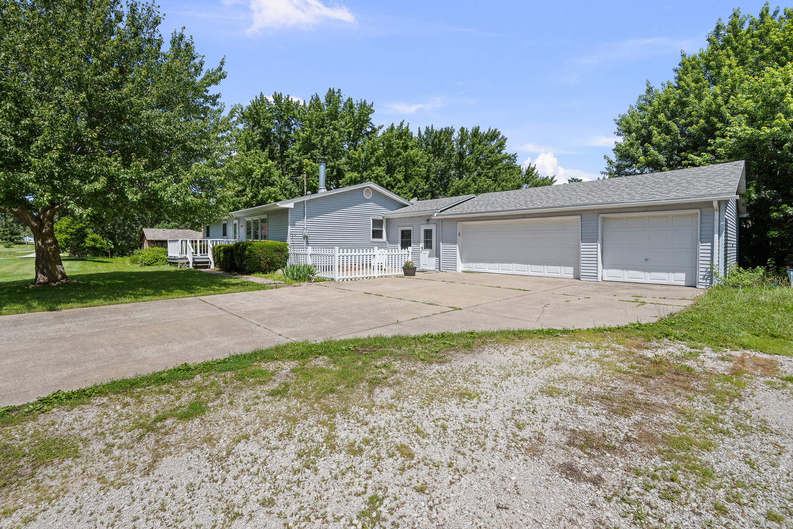507 Main Street Reynolds, IL 61279 - Photo 6 of 37