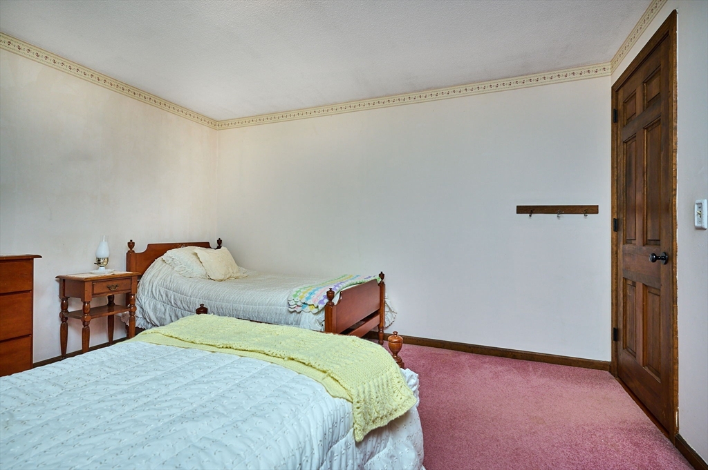 127 Pomeroy Meadow Road Southampton, MA 01073 - Photo 24 of 42 Gallery Image 24