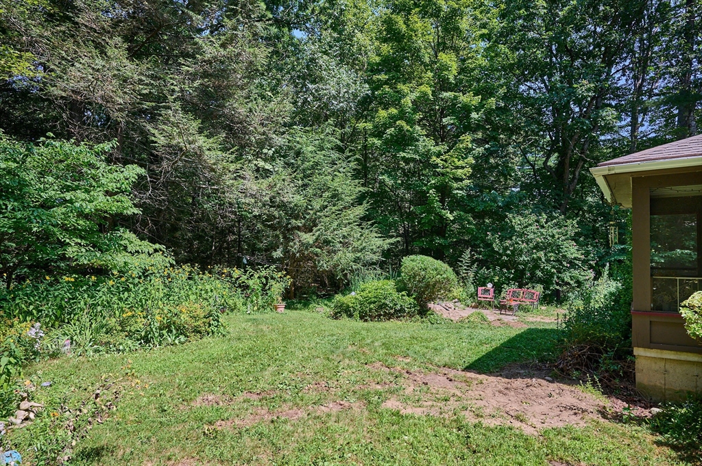 127 Pomeroy Meadow Road Southampton, MA 01073 - Photo 30 of 42 Gallery Image 30