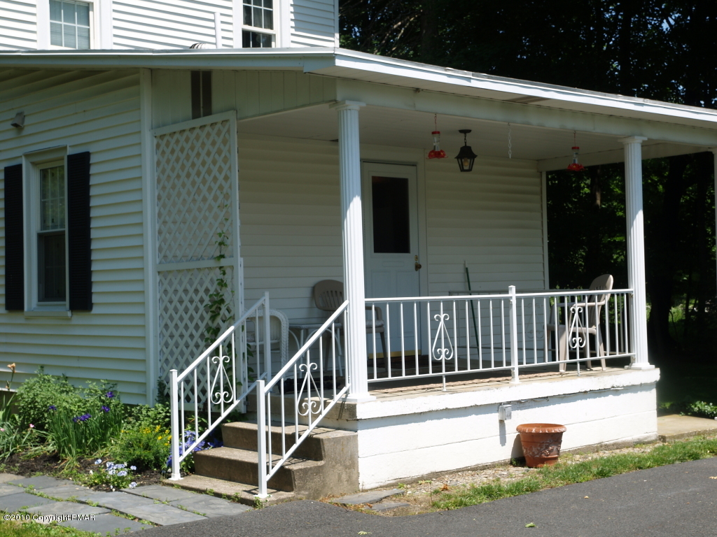 1530 Cherry Valley Road Stroudsburg, PA 18360 - Photo 6 of 21 Covered porch