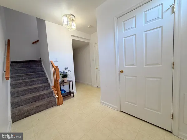 $2,280 | 66 Alexis Drive, Newark, DE 19702