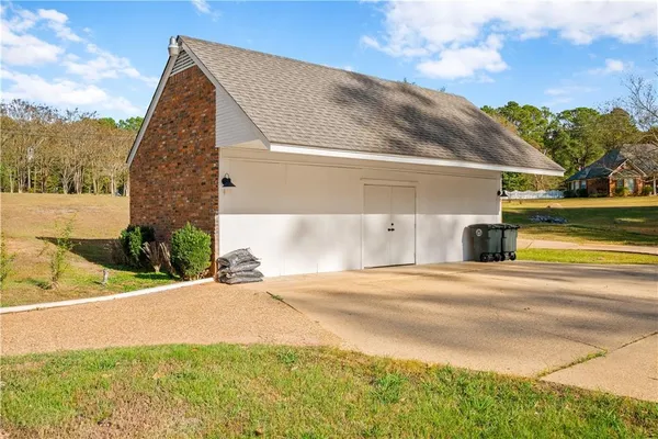 $325,000 | 152 Chinquapin Drive, Natchitoches, LA 71457