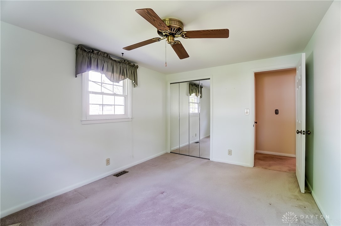 4909 Bonnie Road Kettering, OH 45440 - Photo 24 of 34