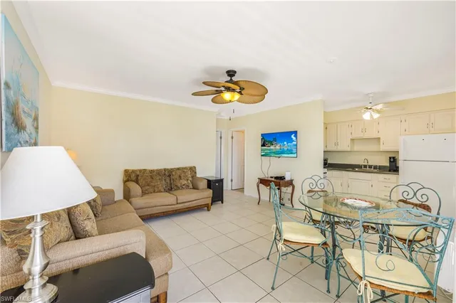 $1,600 | 190 North Collier Boulevard, Unit S9, Marco Island, FL 34145