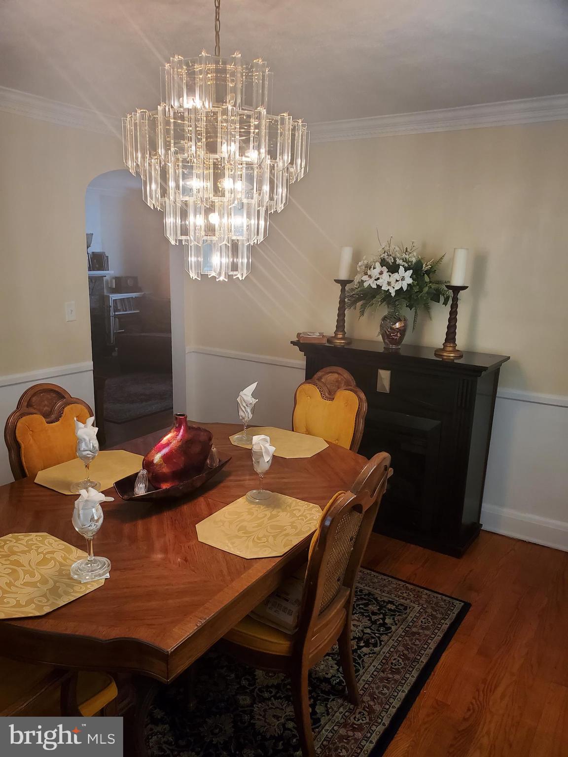 22 Summerfield Road Baltimore, MD 21207 - Photo 8 of 31 Dinner is served