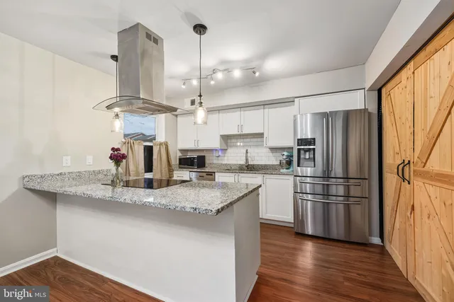 $359,900 | 9514 Hagel Circle, Unit 3/C, Lorton, VA 22079