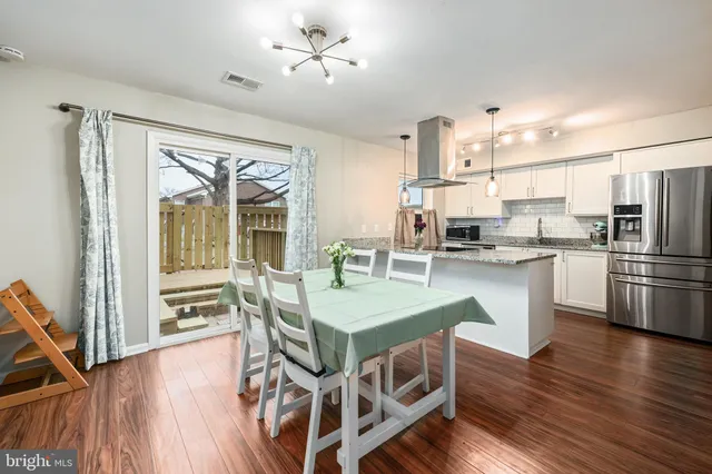 $359,900 | 9514 Hagel Circle, Unit 3/C, Lorton, VA 22079