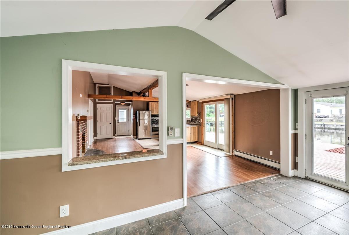 703 Chesapeake Drive Forked River, NJ 08731 - Photo 12 of 29 07-LIVING ROOM