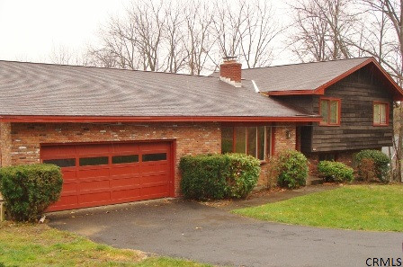 196 Forts Ferry Road Colonie, NY 12110 - Photo 1 of 25 Photo 1
