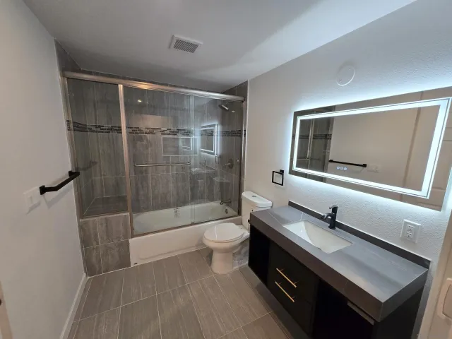 $819,890 | 940-942 South Upas Street, Escondido, CA 92025