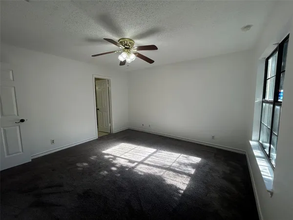 $1,500 | 6509 Hickock Drive, Unit 2C, Fort Worth, TX 76116