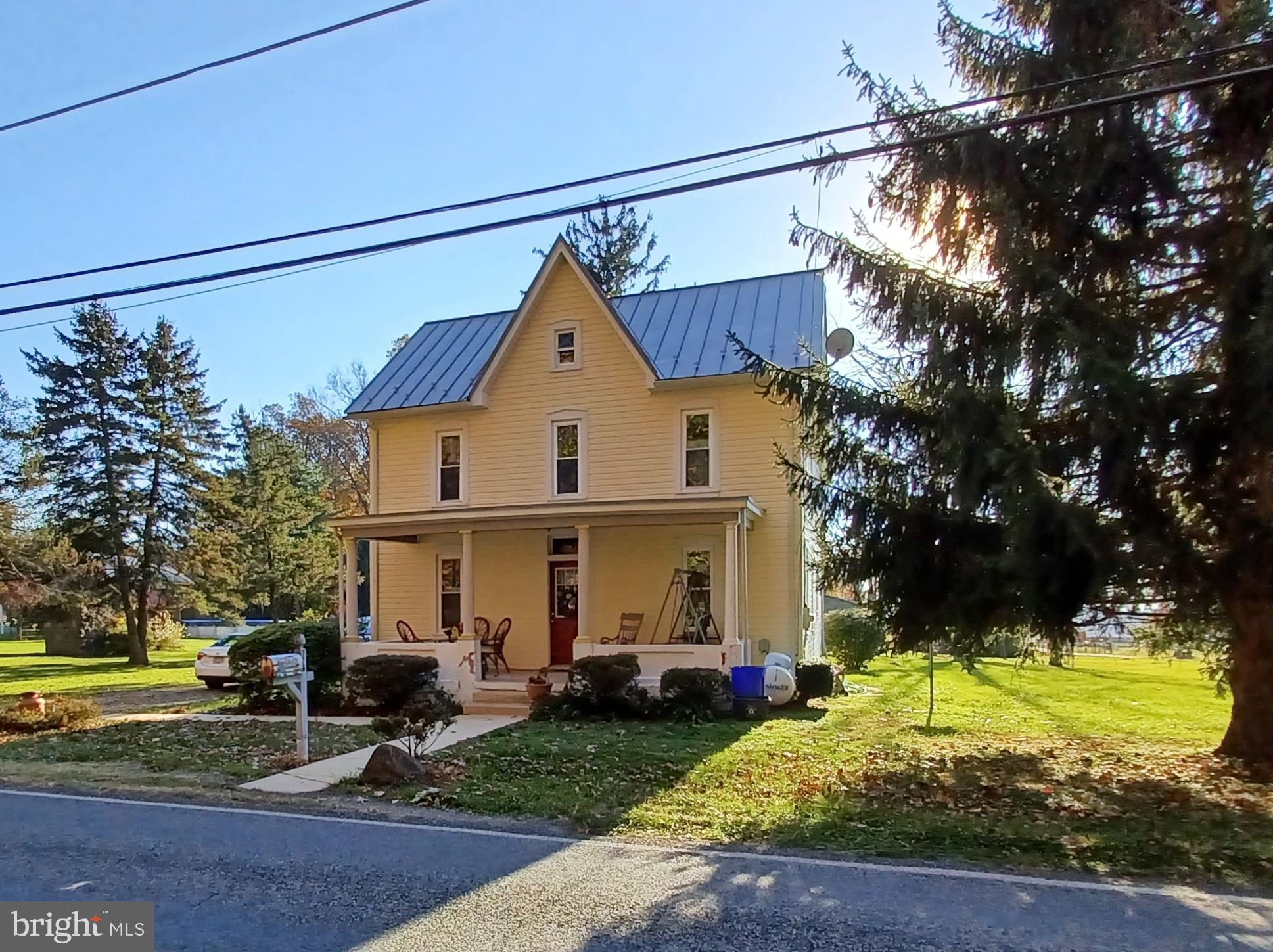 174 Niantic Road Barto, PA 19504 - Photo 2 of 35 Front view from north note long-lasting metal roof
