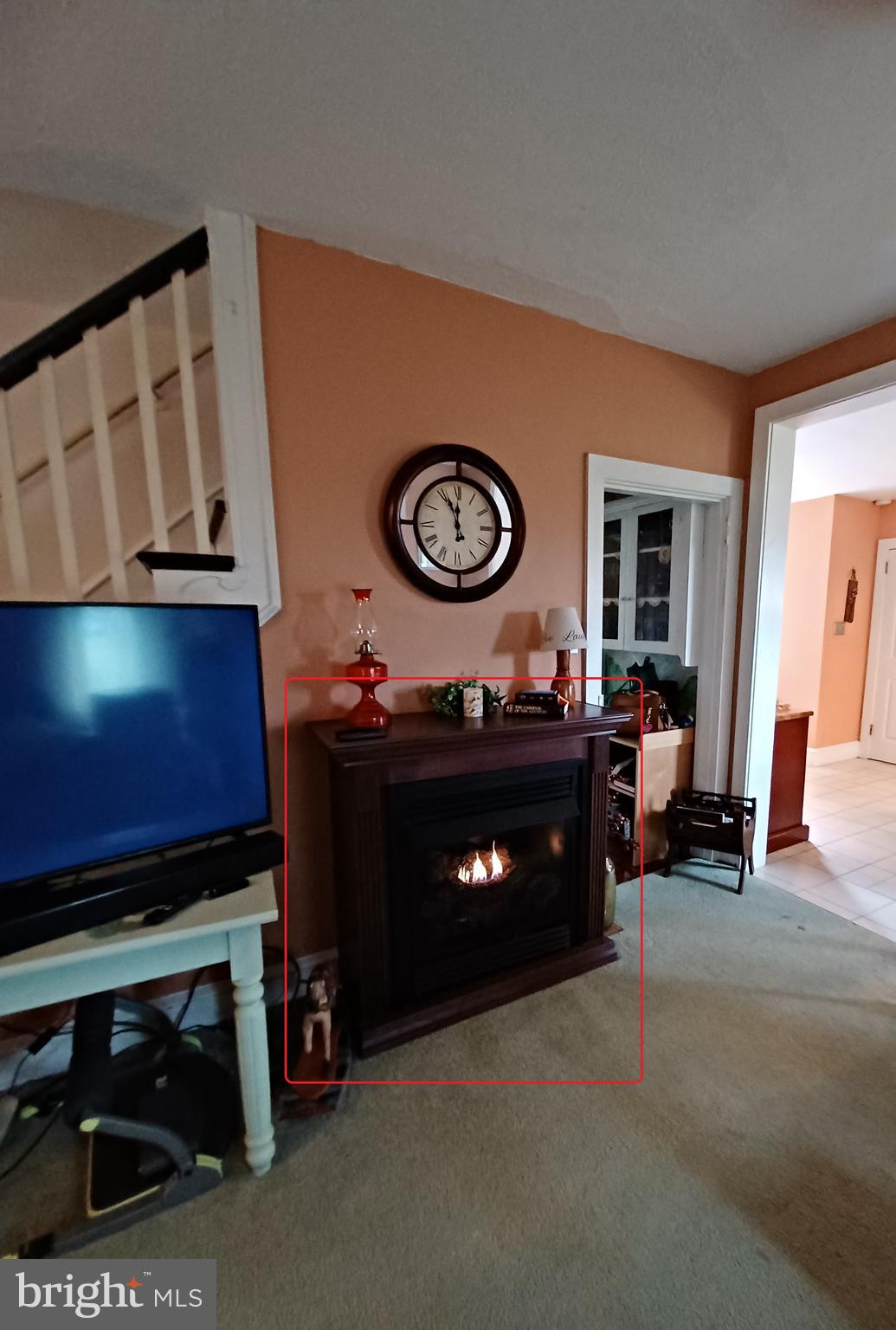 174 Niantic Road Barto, PA 19504 - Photo 33 of 35 Main floor heat-gas fireplace, open floorplan