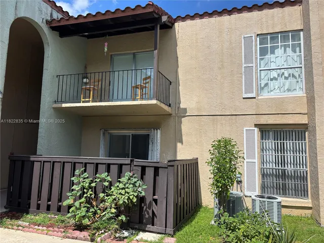 $1,700 | 10790 North Kendall Drive, Unit C15, Miami, FL 33176