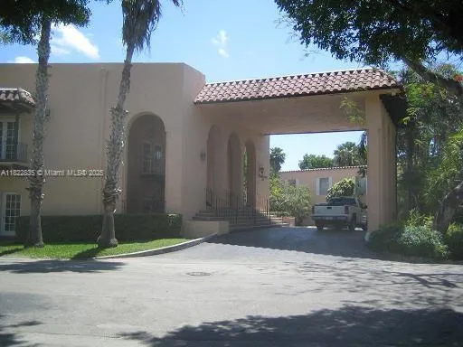 $1,700 | 10790 North Kendall Drive, Unit C15, Miami, FL 33176