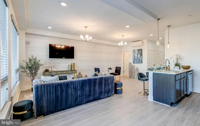 $1,350 | 601 South Broadway, Unit 305, Baltimore, MD 21231