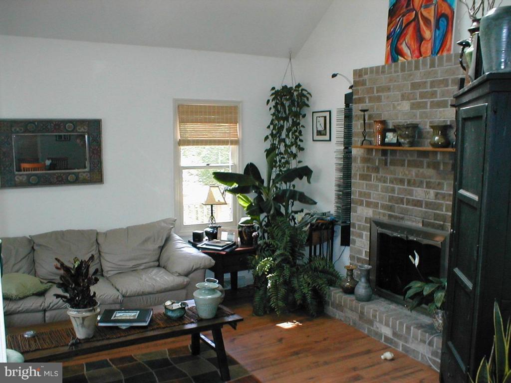1821 Wilderness Road Lancaster, PA 17603 - Photo 5 of 11 Gallery Image 5