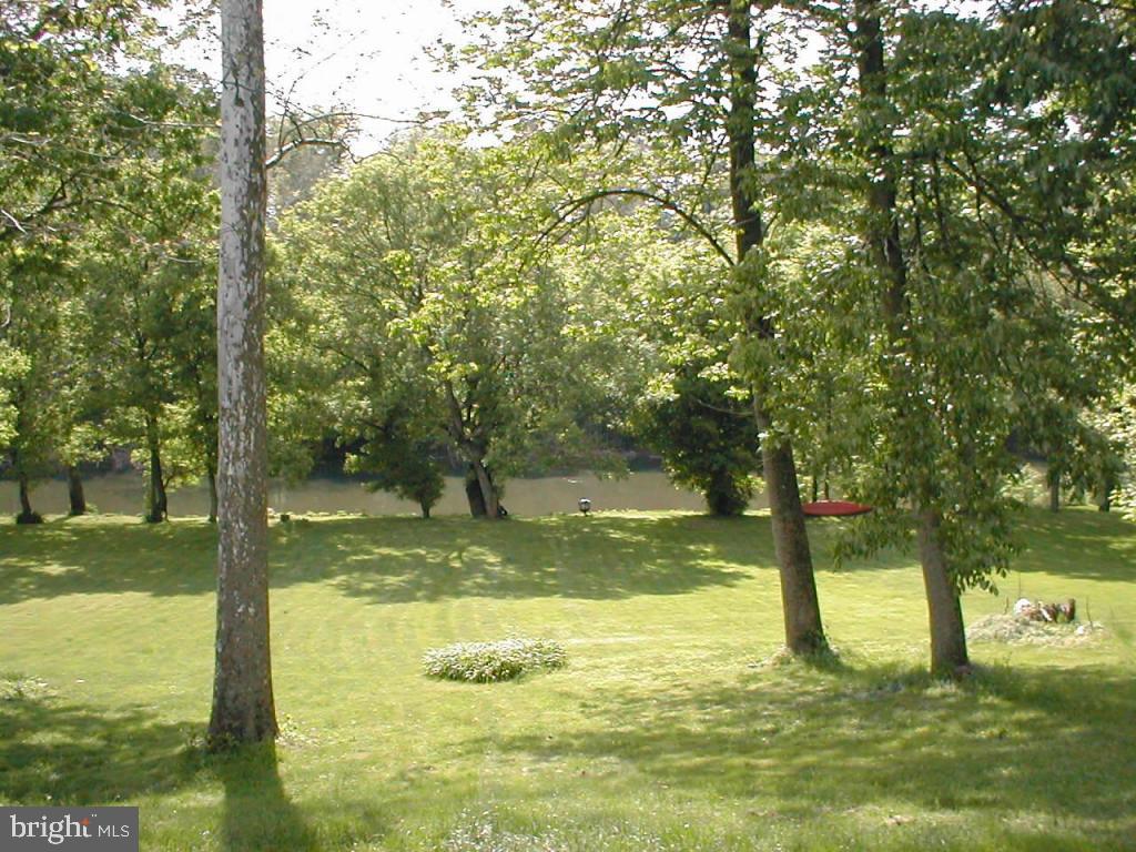 1821 Wilderness Road Lancaster, PA 17603 - Photo 10 of 11 Gallery Image 10