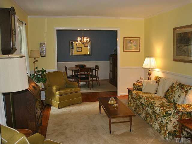 1803 Fountain Ridge Road Chapel Hill, NC 27517 - Photo 4 of 24
