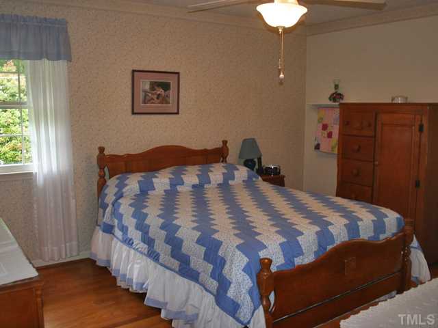 1803 Fountain Ridge Road Chapel Hill, NC 27517 - Photo 9 of 24