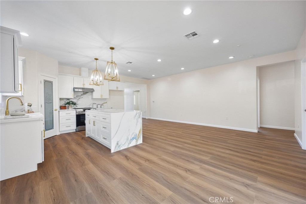 4906 Redbank Road Bakersfield, CA 93307 - Photo 14 of 36