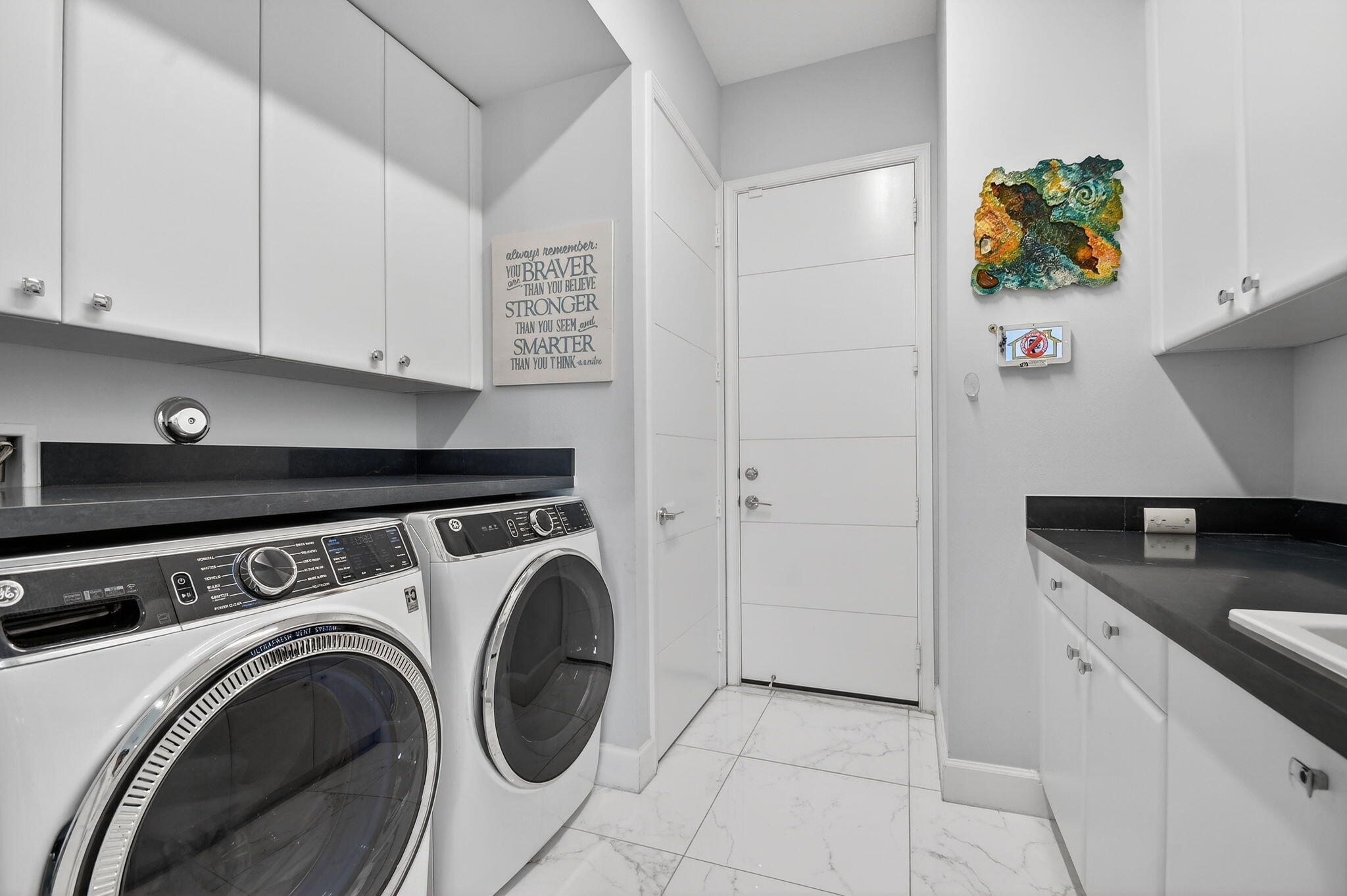 9193 Seahorse Bay Drive Boynton Beach, FL 33473 - Photo 26 of 70 Laundry Room