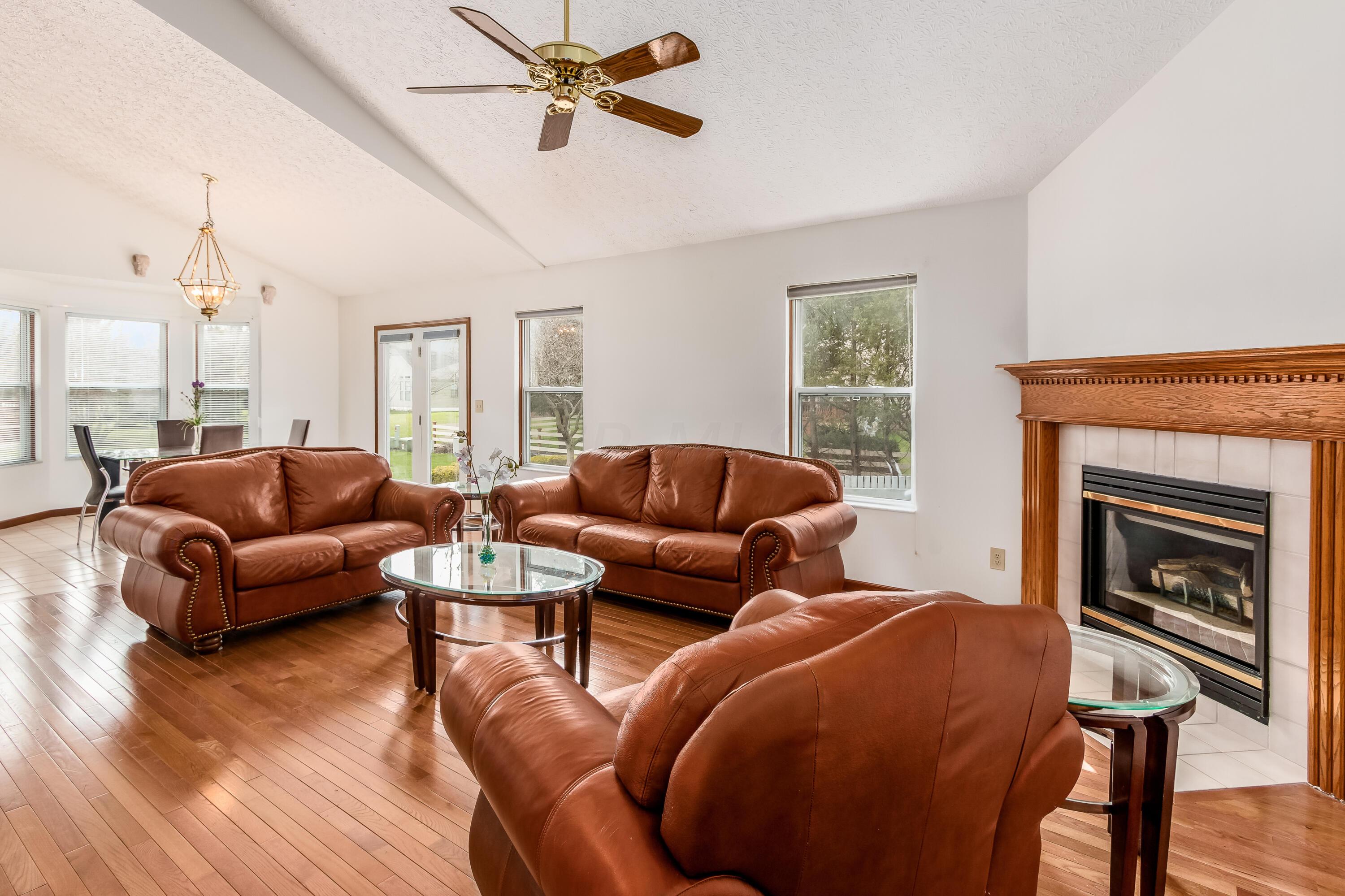 5831 Castleknock Road Dublin, OH 43016 - Photo 6 of 32 E_Castleknock-034