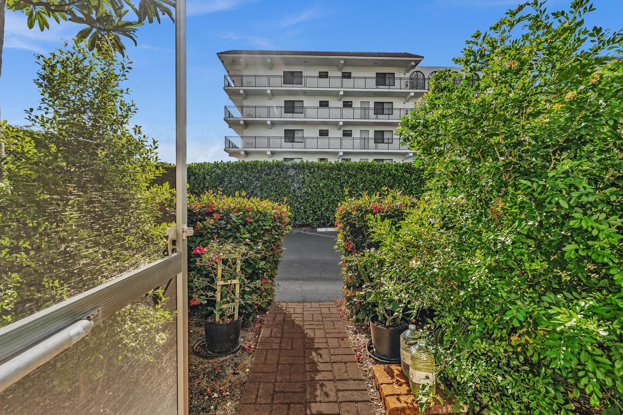 40 Southeast 13th Street, Unit A2 Boca Raton, FL 33432 - Photo 30 of 43 FPP00141