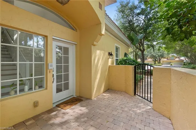 a view of front door and porch