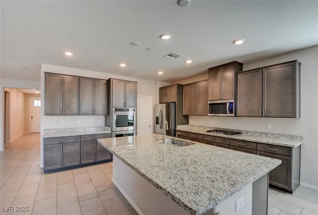 $2,950 | 4001 Pink Magnolia Court, Las Vegas, NV 89129