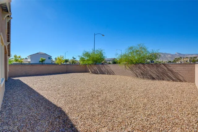 $2,950 | 4001 Pink Magnolia Court, Las Vegas, NV 89129