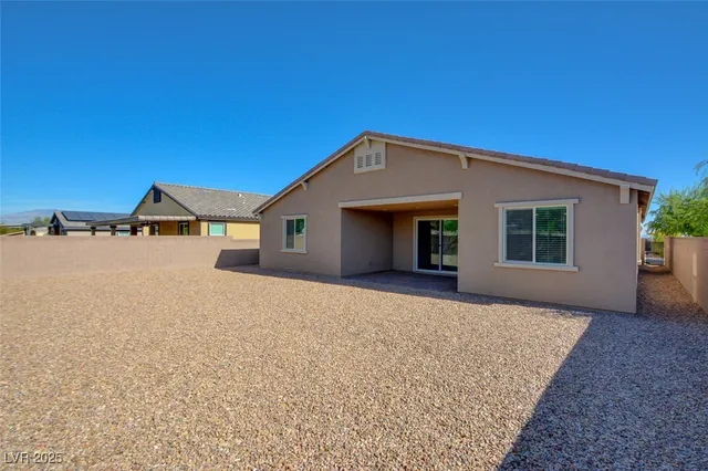 $2,950 | 4001 Pink Magnolia Court, Las Vegas, NV 89129