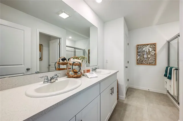 $339,000 | 7323 Capstone Drive, Groveland, FL 34736