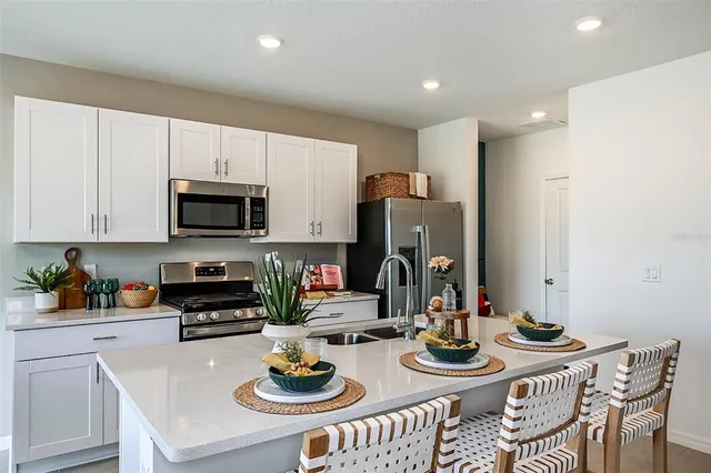 $339,000 | 7323 Capstone Drive, Groveland, FL 34736