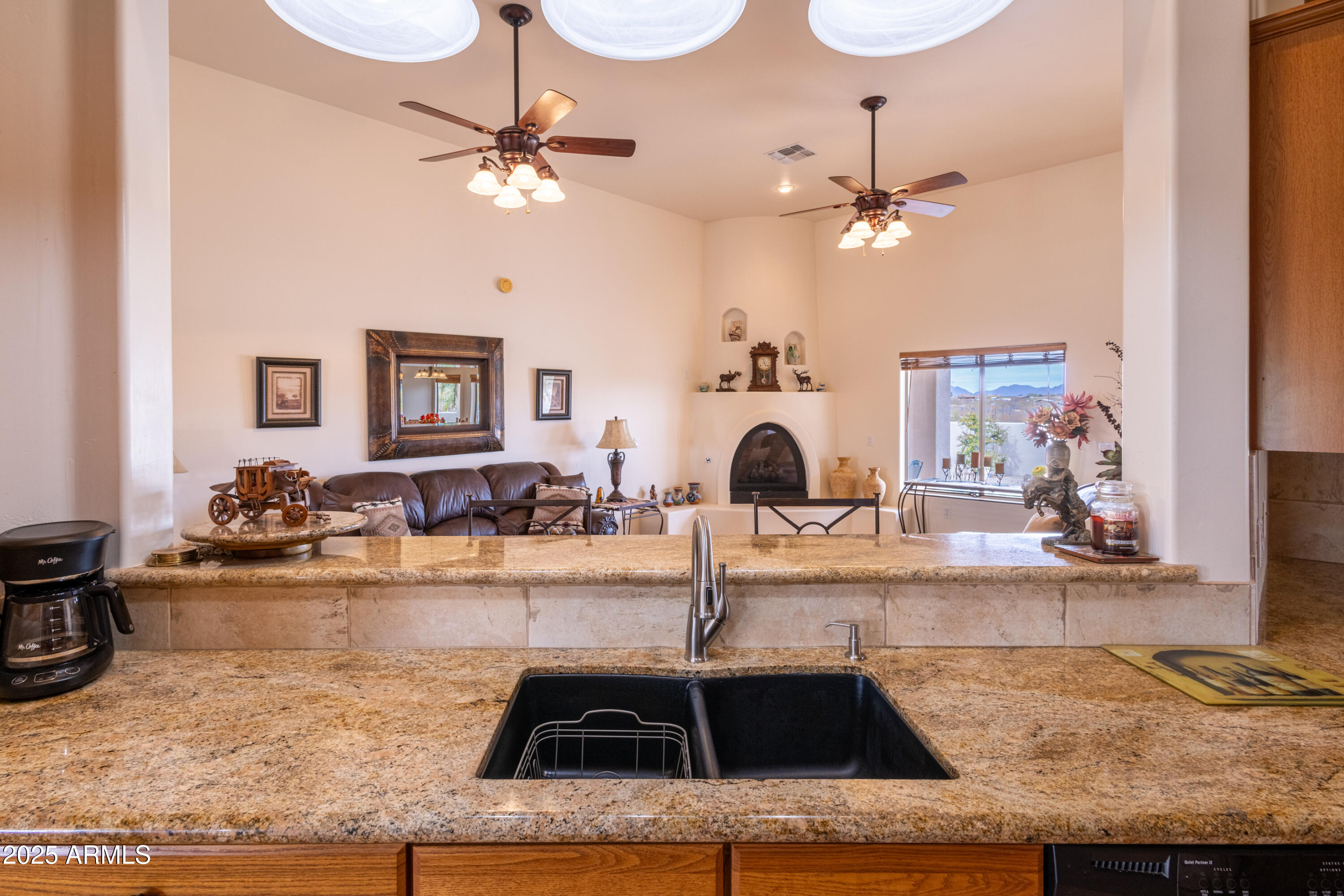 21600 Date Creek Road Wickenburg, AZ 85390 - Photo 31 of 50 Kitchen/Greatroom