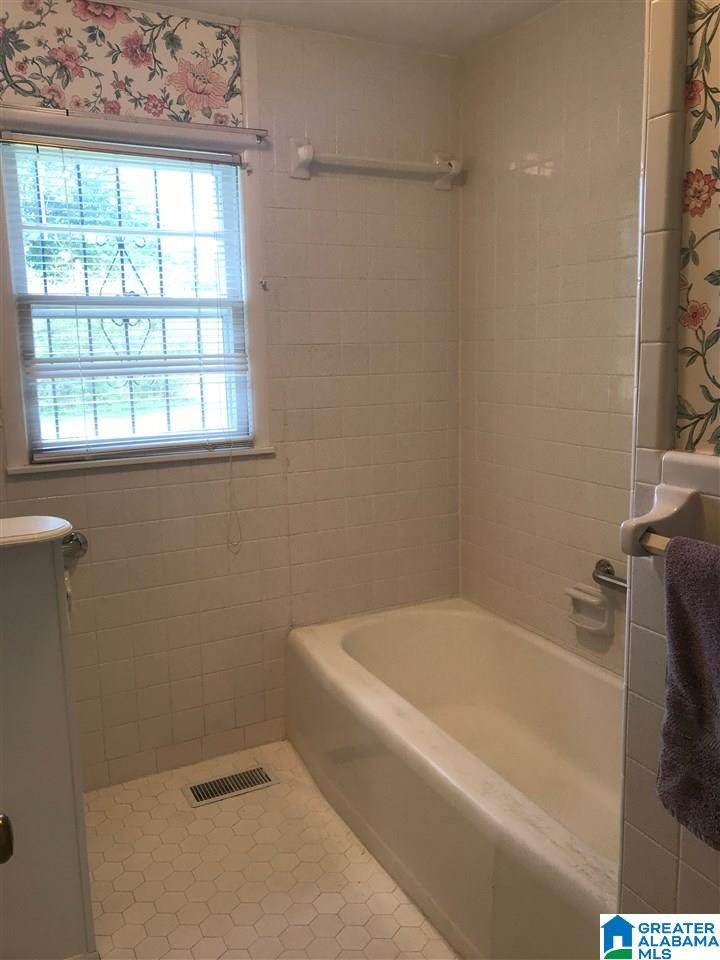 9948 Bob Dunn Road Warrior, AL 35180 - Photo 18 of 38