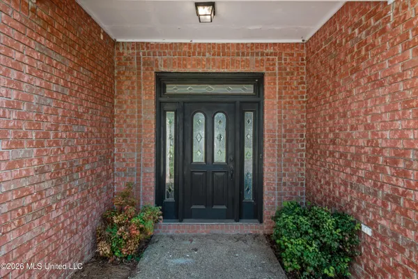 $399,900 | 650 Fairway Drive, Hernando, MS 38632